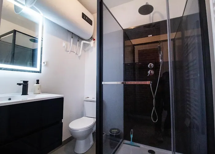 Saint Jacques, Apartment *