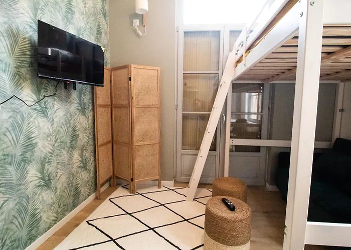 Saint Jacques, * Chatellerault