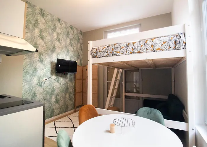 Saint Jacques, * Chatellerault