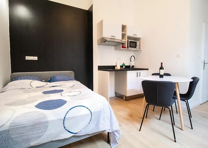 Saint Jacques, * Chatellerault