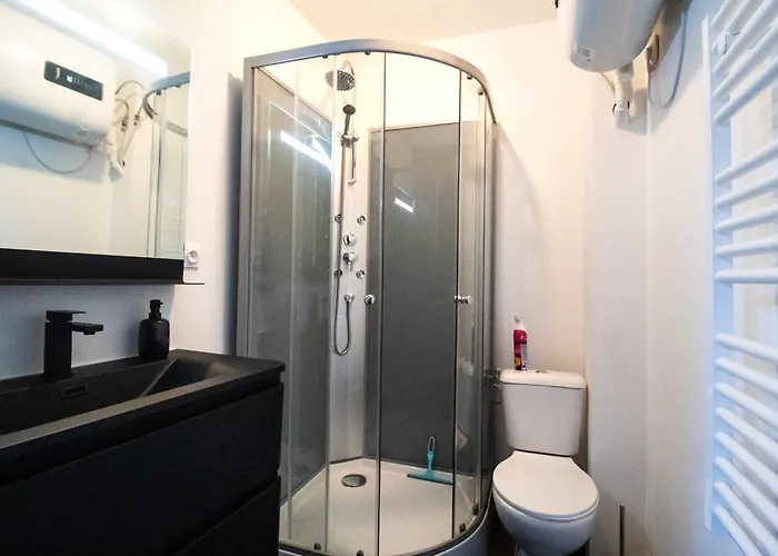 Saint Jacques, Apartment