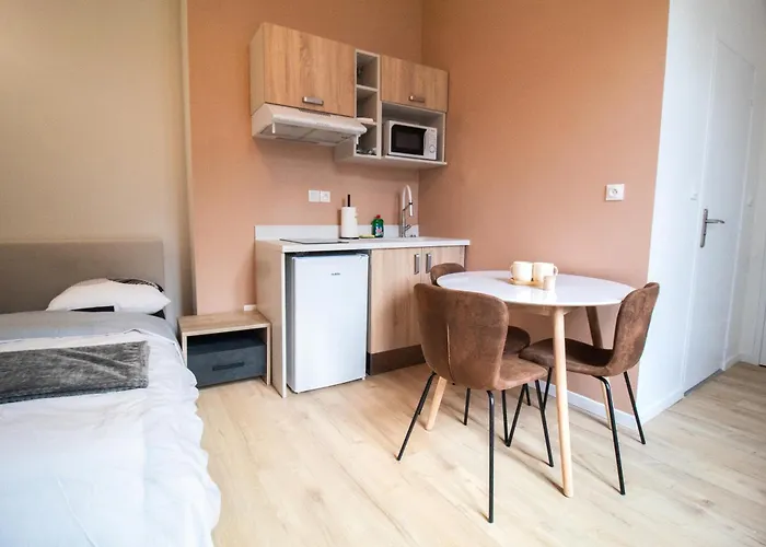 Apartment Saint Jacques, *