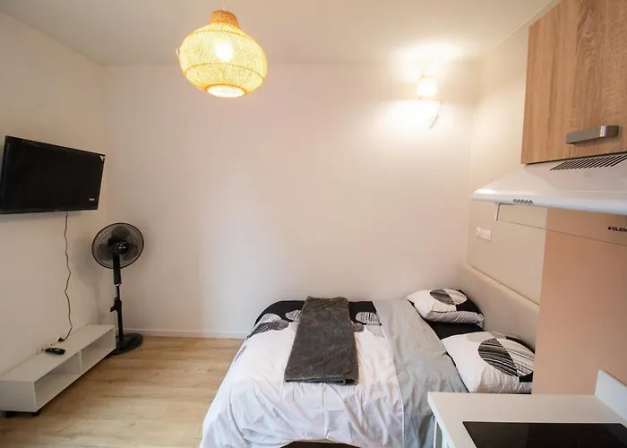 Saint Jacques, Apartment *